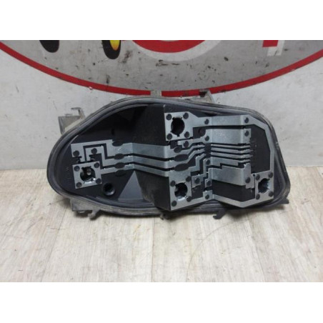 Platine feu arriere droit RENAULT CLIO 3 PHASE 1 d’occasion