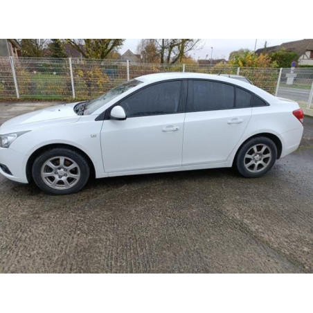 Poignee d'ouverture de capot CHEVROLET CRUZE PHASE 2 d’occasion