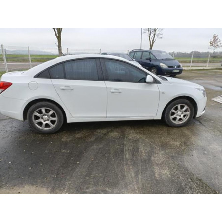 Poignee d'ouverture de capot CHEVROLET CRUZE PHASE 2 d’occasion