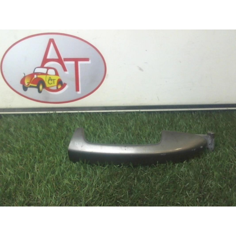 Poignee porte avant droit VOLKSWAGEN PASSAT VI (3C2/362) d’occasion