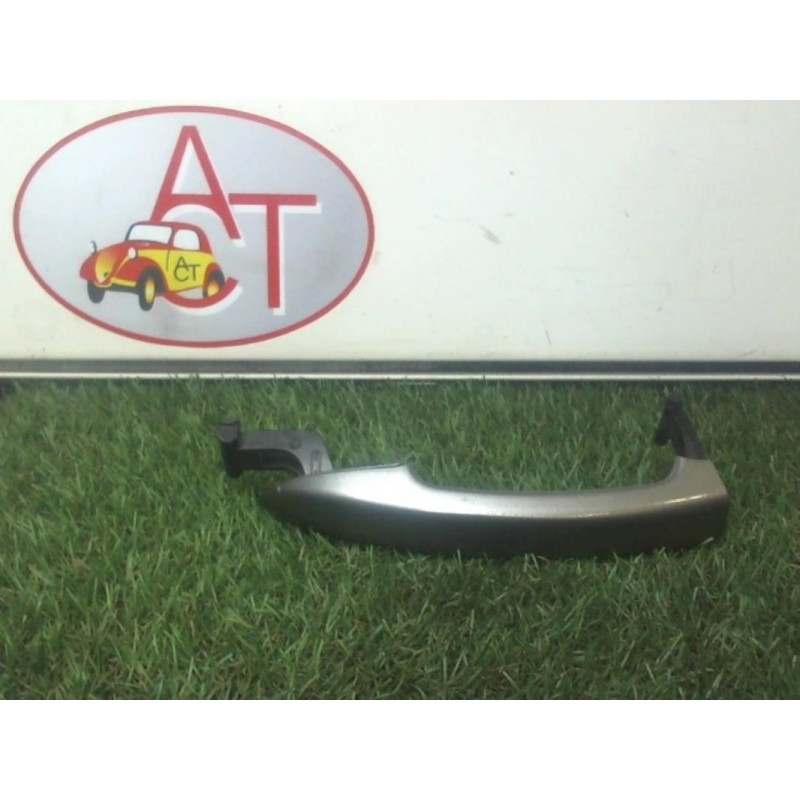 Poignee porte arriere droit VOLKSWAGEN PASSAT VI (3C2/362) d’occasion