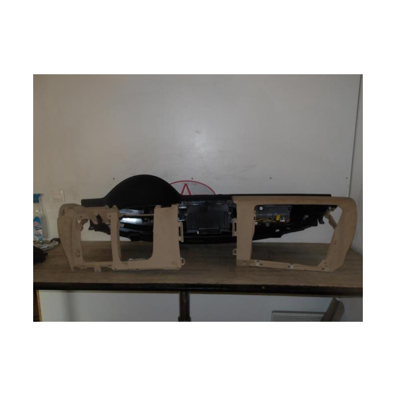 Tableau de bord VOLKSWAGEN PASSAT 5 d’occasion