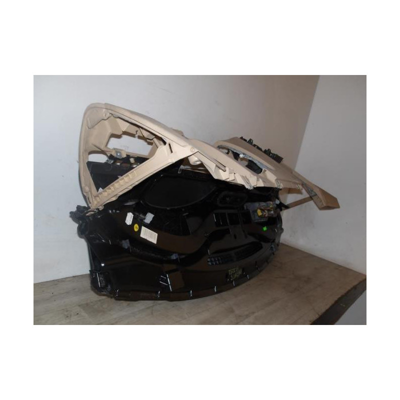 Tableau de bord VOLKSWAGEN PASSAT 5 d’occasion