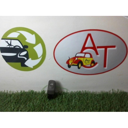 Interrupteur de leve vitre avant droit RENAULT TWINGO I d’occasion
