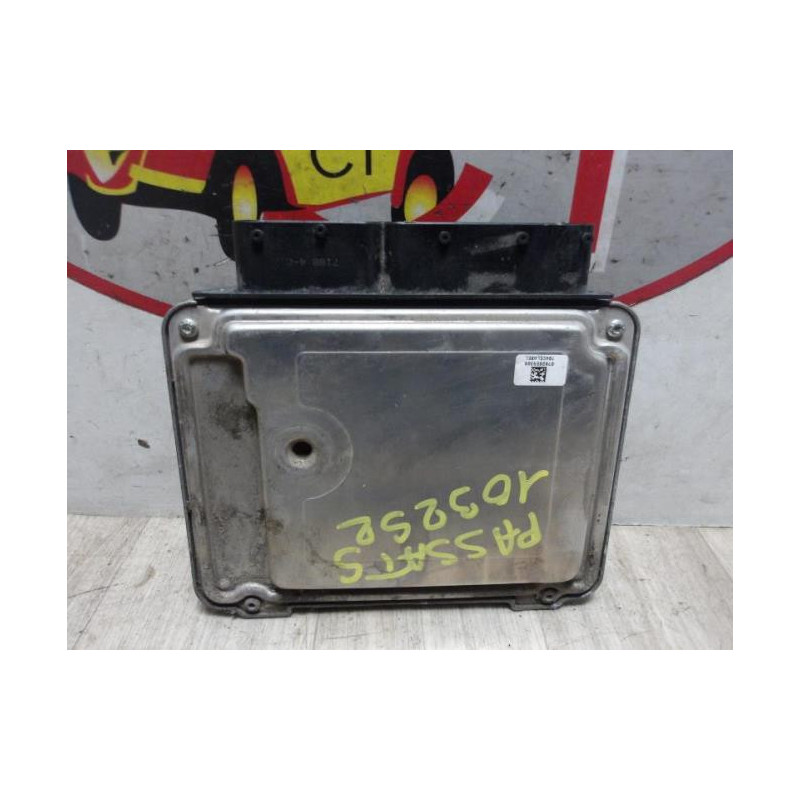 Calculateur moteur VOLKSWAGEN PASSAT 5 d’occasion