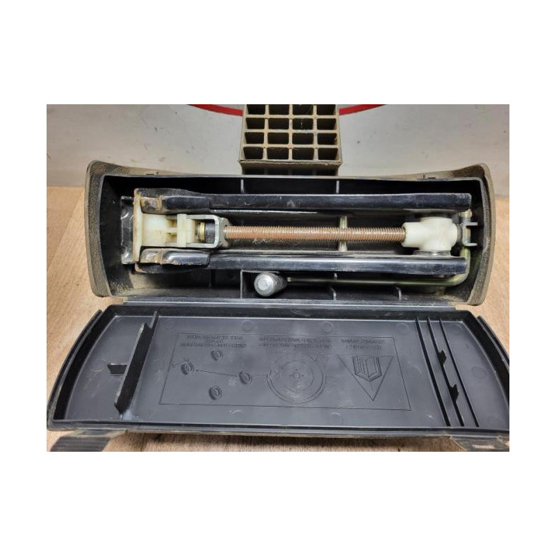 Cric CITROEN SAXO PHASE 2 d’occasion