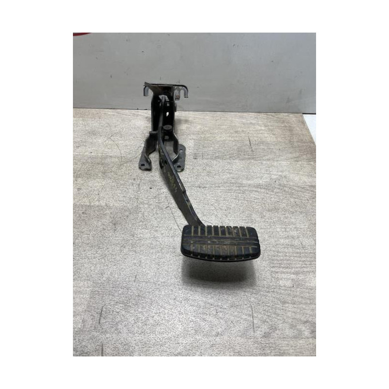 Pedalier de frein MITSUBISHI PAJERO 3 PHASE 1 d’occasion