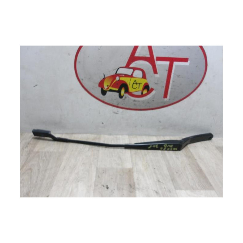 Bras essuie glace avant droit PEUGEOT 308 1 SW PHASE 1 BREAK d’occasion