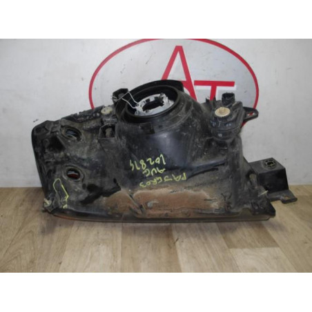 Optique avant principal gauche (feux)(phare) MITSUBISHI PAJERO 3 PHASE 1 d’occasion