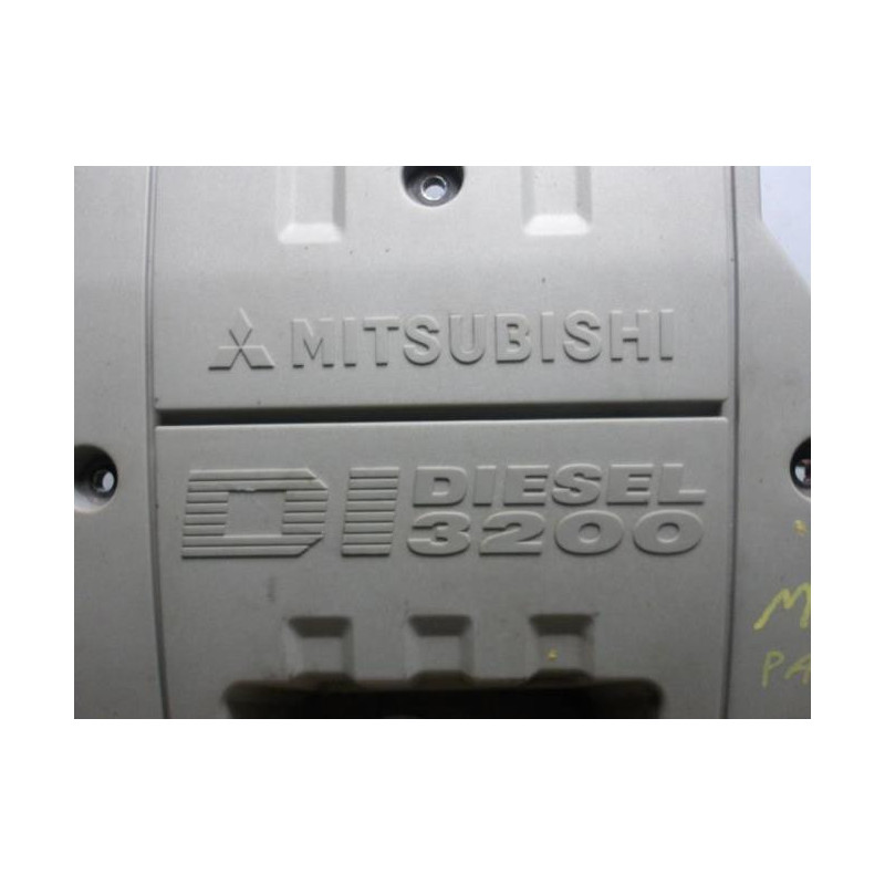 Cache moteur  MITSUBISHI PAJERO 3 PHASE 1 d’occasion
