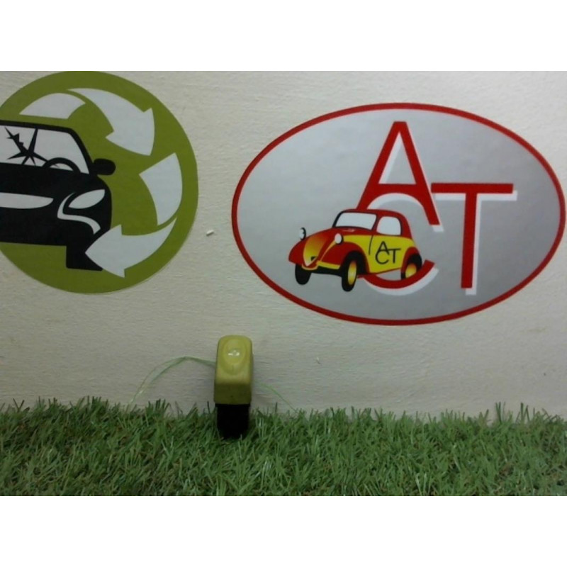 Interrupteur de leve vitre avant droit RENAULT TWINGO I PHASE 2 d’occasion