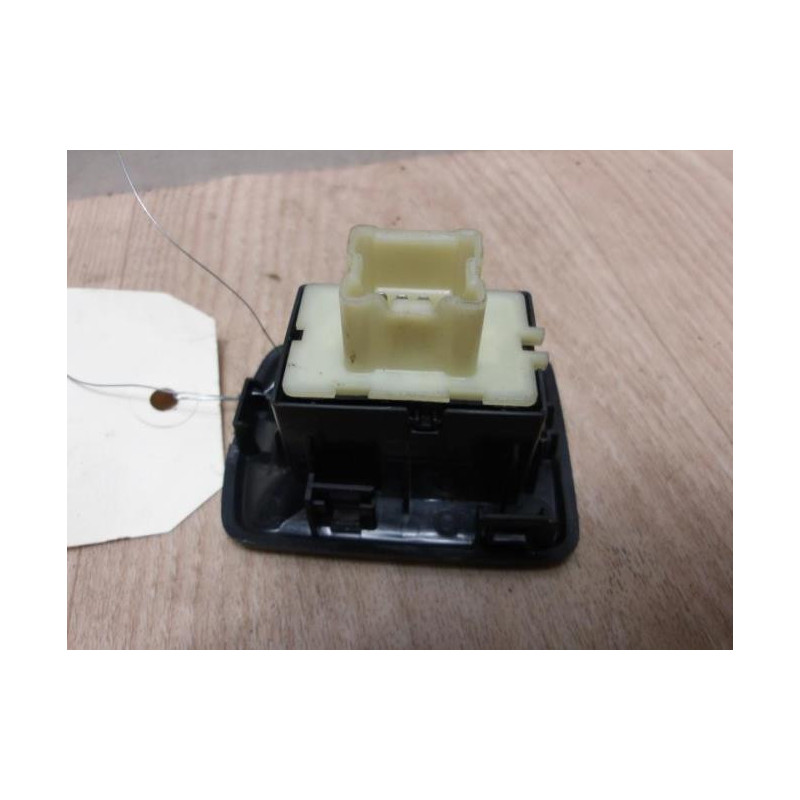 Interrupteur de leve vitre arriere gauche DACIA LODGY PHASE 2 d’occasion