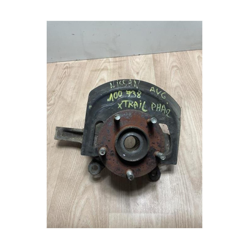 Fusee avant gauche NISSAN X-TRAIL 2 PHASE 1 d’occasion