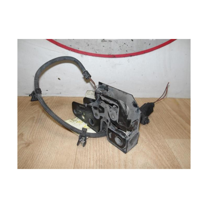 Serrure de capot VOLKSWAGEN TOURAN 1 PHASE 1 d’occasion