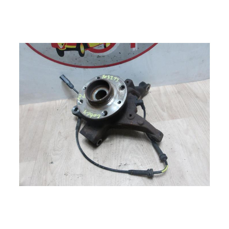 Fusee avant gauche DACIA LODGY PHASE 2 d’occasion