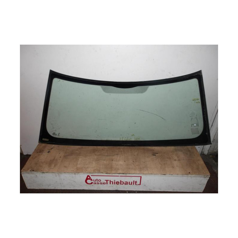 Pare brise MINI MINI 2 R56 PHASE 2 d’occasion