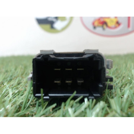 Interrupteur de leve vitre avant droit RENAULT CLIO III PHASE 2 d’occasion