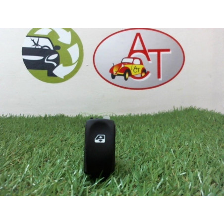 Interrupteur de leve vitre avant droit RENAULT CLIO III PHASE 2 d’occasion