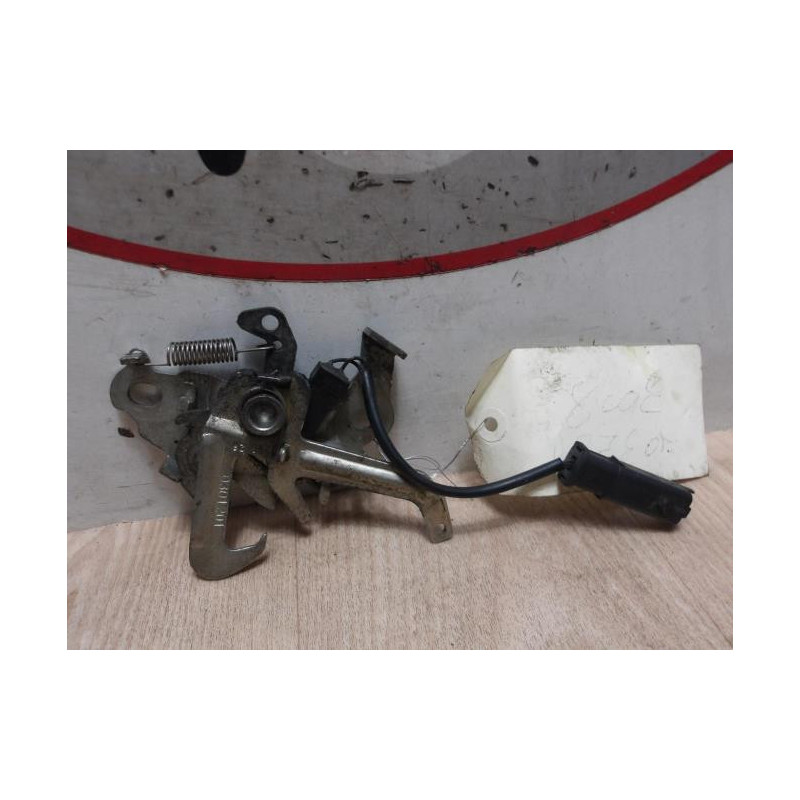 Serrure de capot PEUGEOT 3008 1 PHASE 1 d’occasion