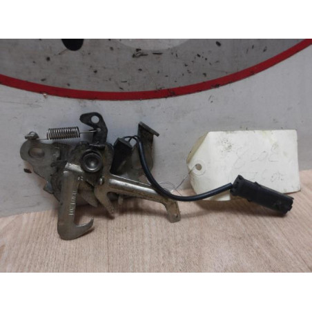 Serrure de capot PEUGEOT 3008 1 PHASE 1 d’occasion