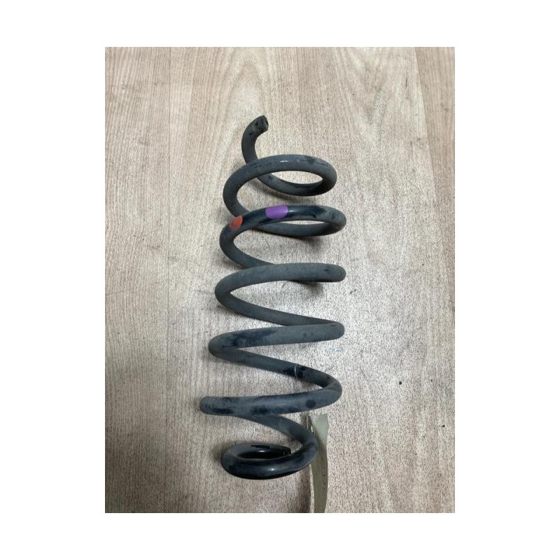 Ressort de suspension arriere droit RENAULT CAPTUR 1 PHASE 2 d’occasion
