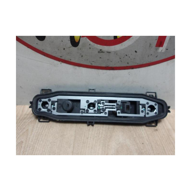 Platine feu arriere droit RENAULT KANGOO 2 PHASE 1 d’occasion