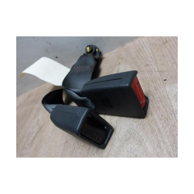 Attache ceinture arriere droit SSANGYONG KYRON d’occasion
