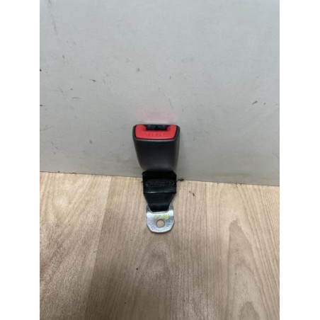 Attache ceinture arriere droit TOYOTA AYGO 1 PHASE 2 d’occasion