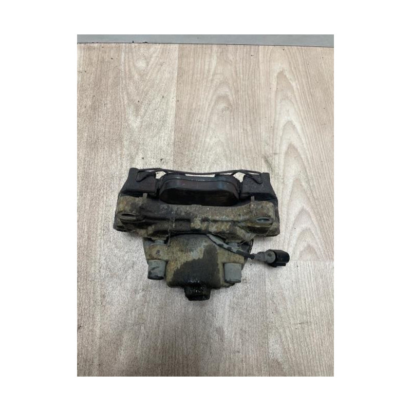 Etrier avant gauche (freinage) VOLKSWAGEN  d’occasion