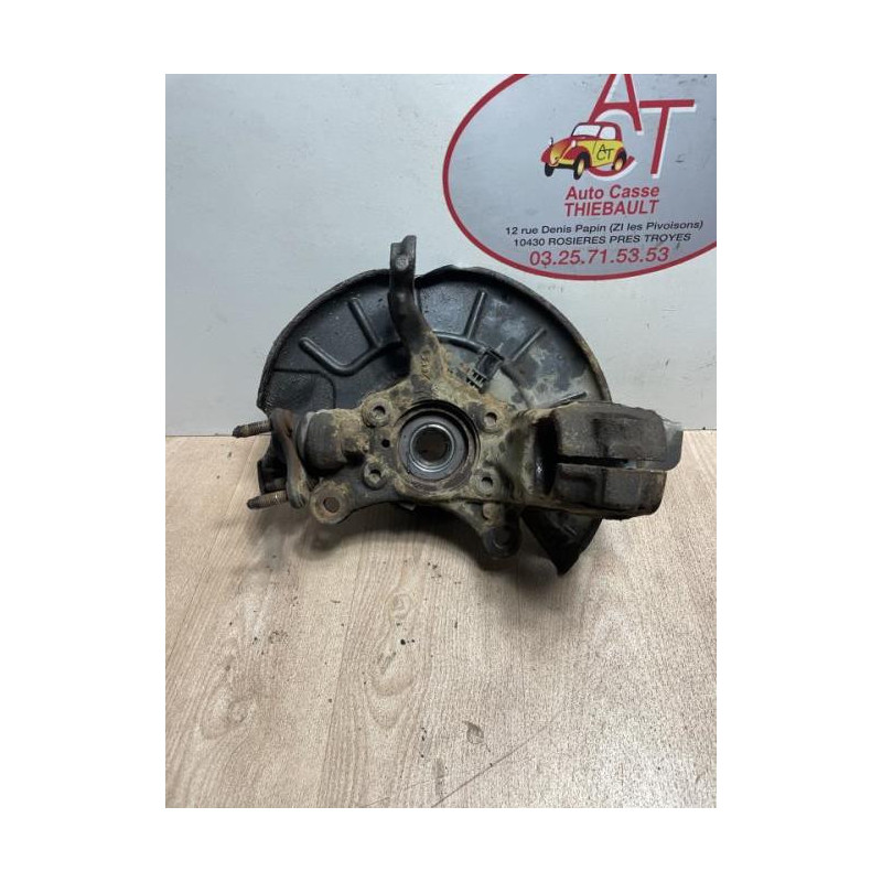 Fusee avant gauche VOLKSWAGEN  d’occasion
