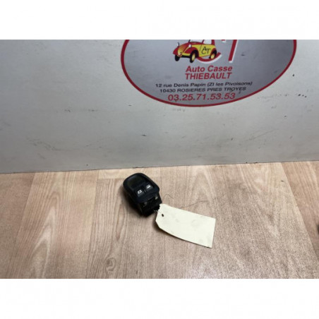 Interrupteur de leve vitre avant gauche LIGIER PROFESSIONAL X-TOO MAX d’occasion