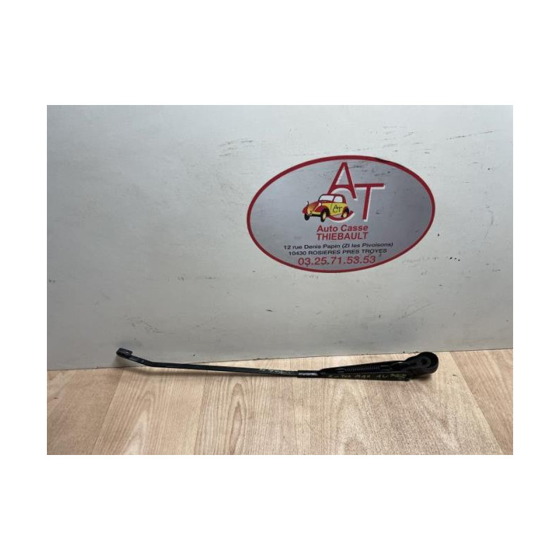 Bras essuie glace avant LIGIER PROFESSIONAL X-TOO MAX d’occasion
