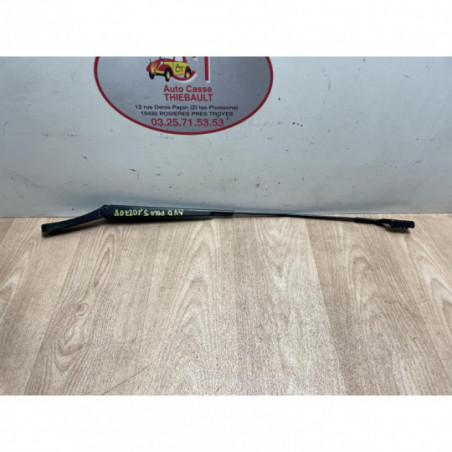 Bras essuie glace avant droit VOLKSWAGEN POLO 5 PHASE 1 d’occasion