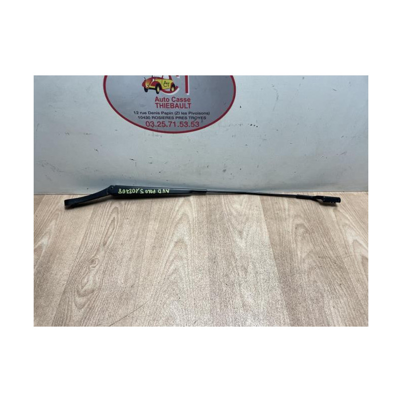 Bras essuie glace avant droit VOLKSWAGEN POLO 5 PHASE 1 d’occasion