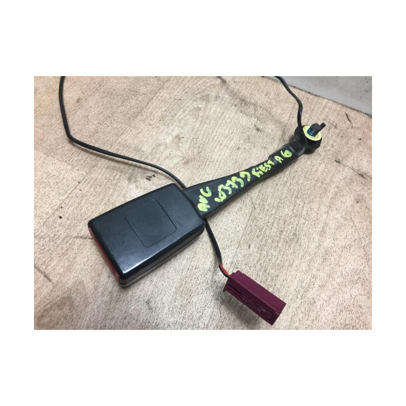 Attache ceinture avant gauche FORD FIESTA 6 PHASE 1 d’occasion