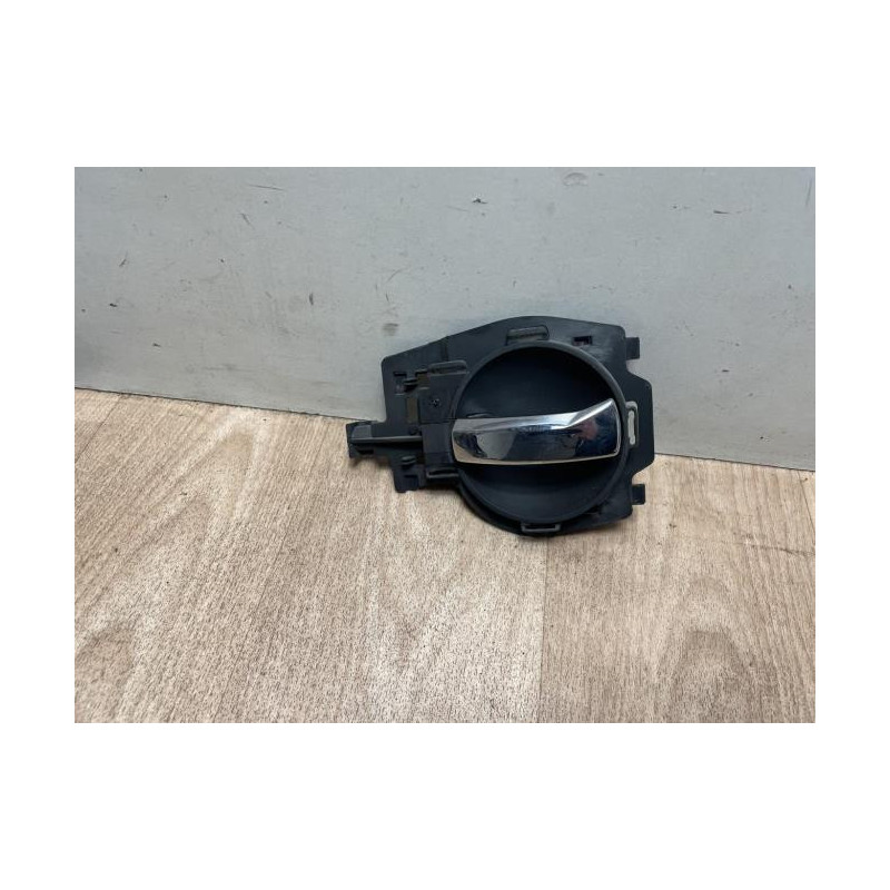 Poignee interieur avant gauche CITROEN C2 PHASE 1 d’occasion