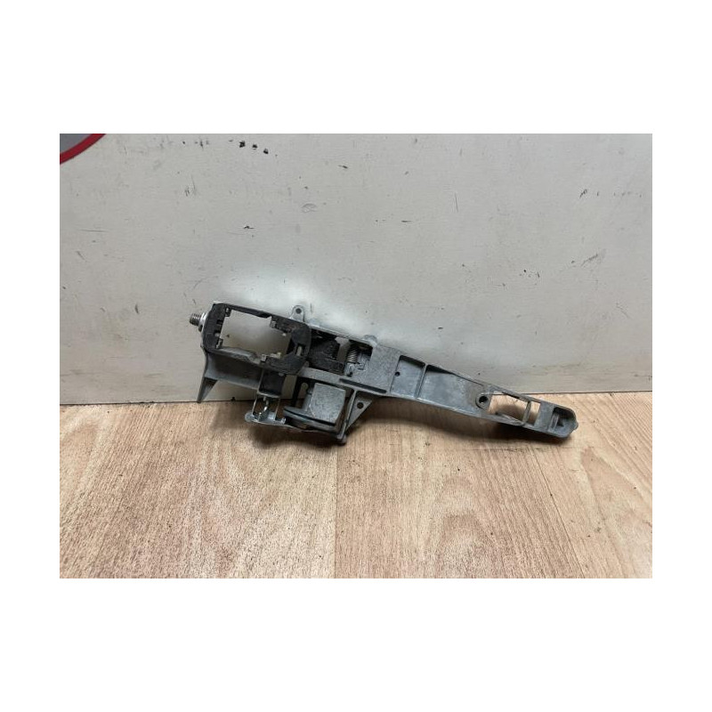 Support poignee porte avant gauche CITROEN BERLINGO 2 PHASE 3 d’occasion