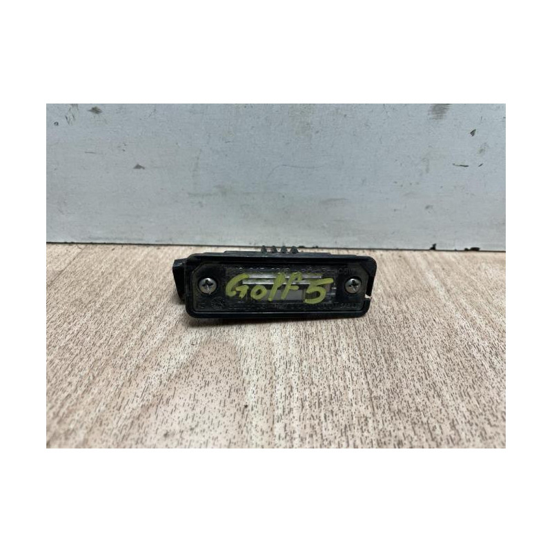 Eclairage de plaque VOLKSWAGEN GOLF 5 d’occasion