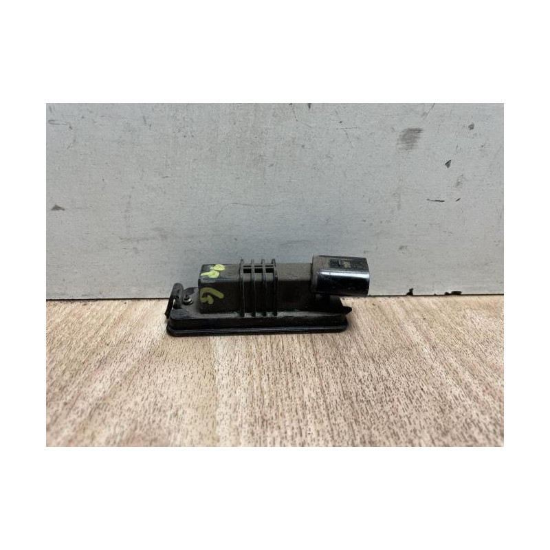 Eclairage de plaque VOLKSWAGEN GOLF 5 d’occasion