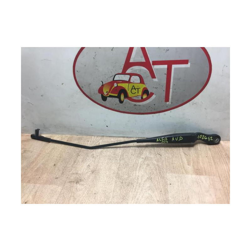 Bras essuie glace avant droit ALFA ROMEO 159 d’occasion