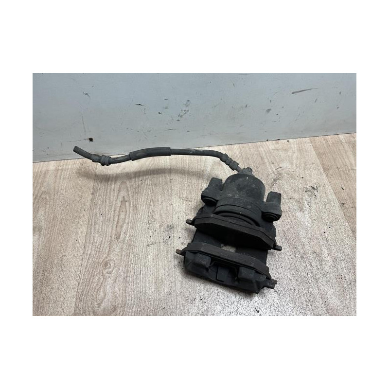 Etrier avant gauche (freinage) VOLKSWAGEN POLO 5 PHASE 1 d’occasion