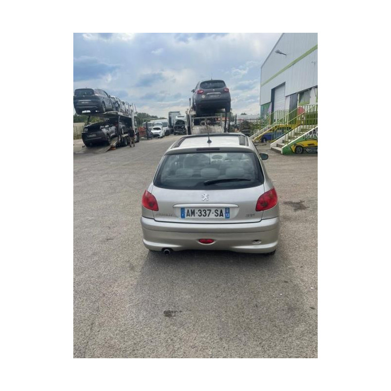 Support etrier frein (chape) arriere droit PEUGEOT 206 PHASE 2 d’occasion