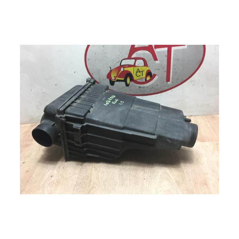 Boitier filtre a air PEUGEOT 206 PHASE 1 d’occasion