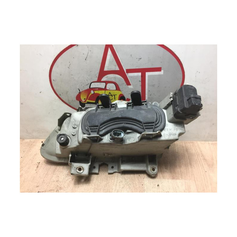 Optique avant principal droit (feux)(phare) RENAULT  d’occasion