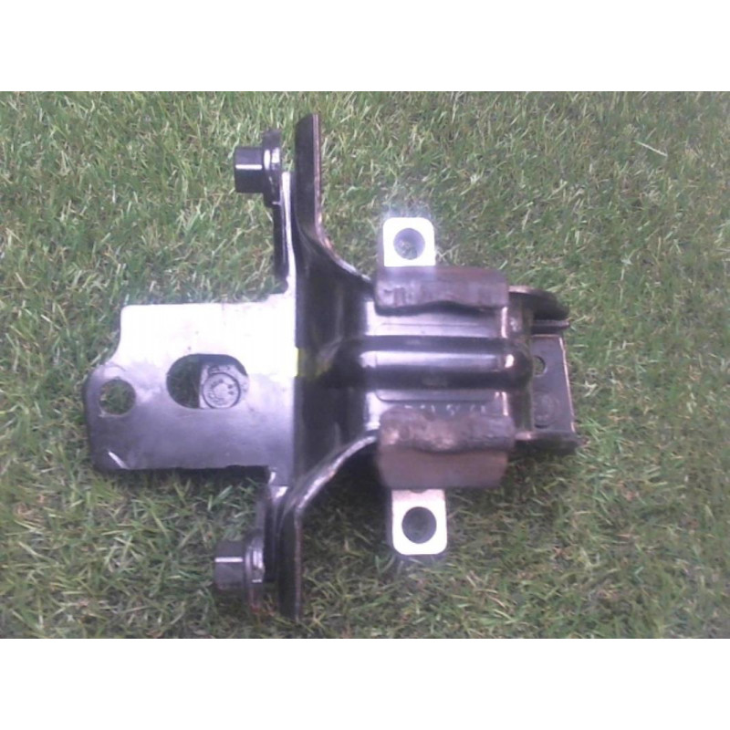 Support moteur gauche VOLKSWAGEN POLO V (6R/6C) PHASE 1 d’occasion