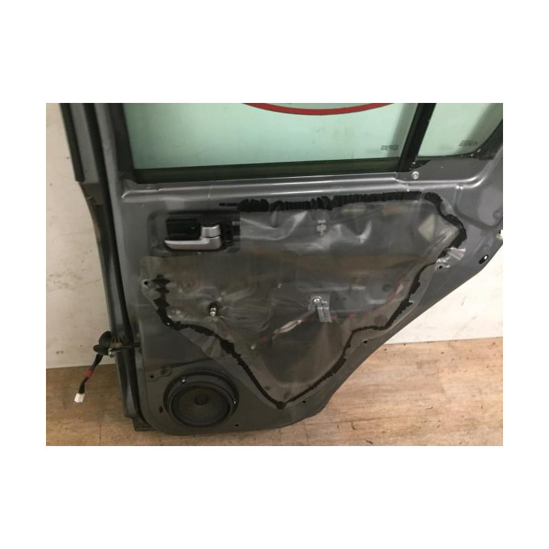 Porte arriere droit SUZUKI SWIFT 3 d’occasion