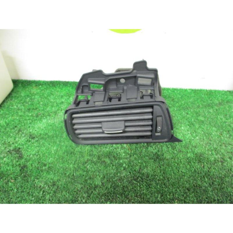 Aerateur tableau de bord avant gauche AUDI A6 (C7) AVANT d’occasion