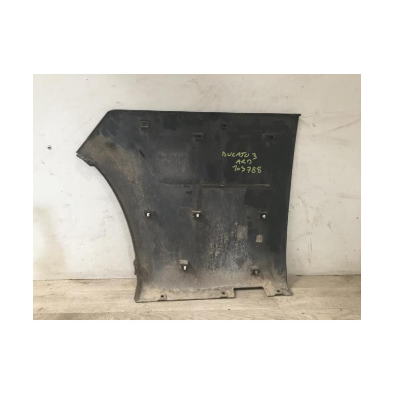 Crosse arriere droit FIAT DUCATO 3 PHASE 1 d’occasion