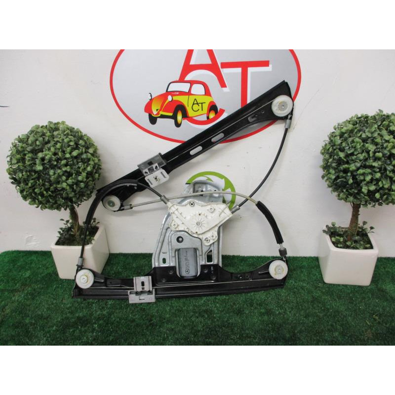 Leve vitre electrique avant droit MERCEDES CLASSE C (203) COUPE SPORT d’occasion