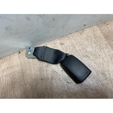 Attache ceinture arriere centrale SUZUKI SWIFT 3 d’occasion